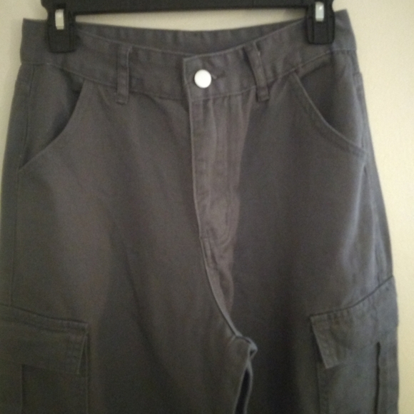 SHEIN Cargo Jeans - Picture 2 of 10